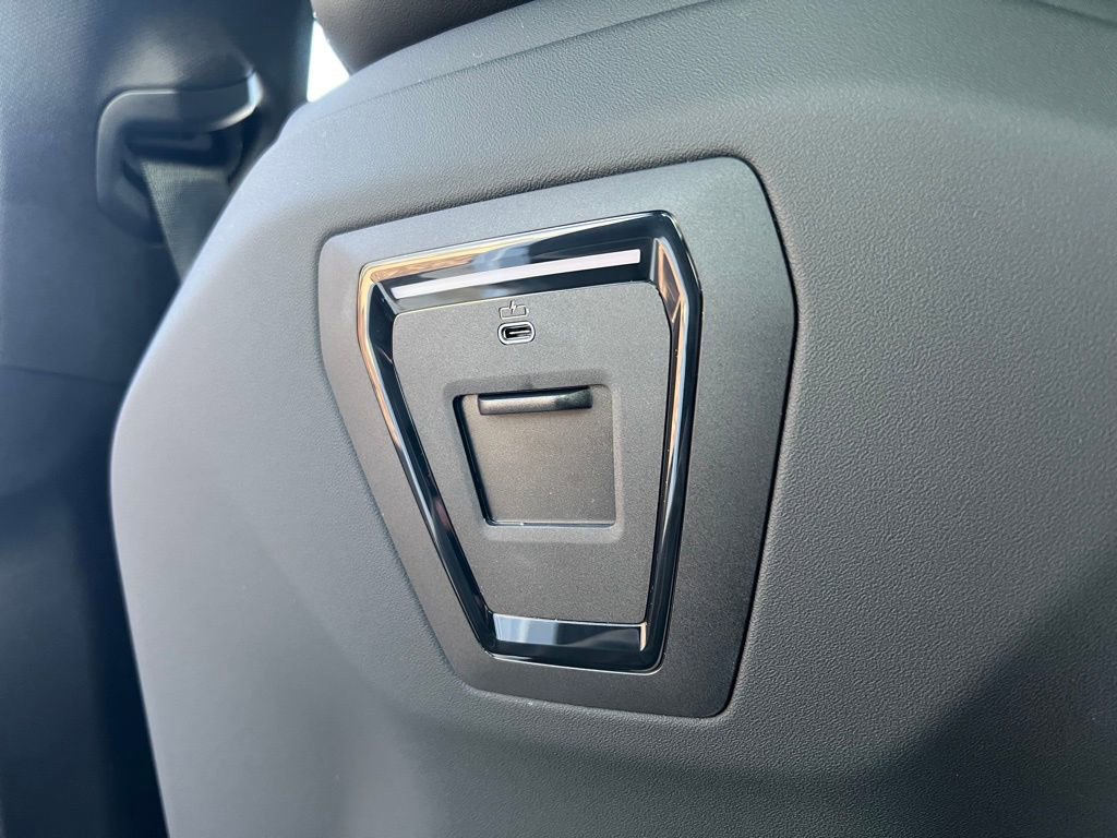 New 2026 BMW 530i xDrive w/ M Sport Package image 34