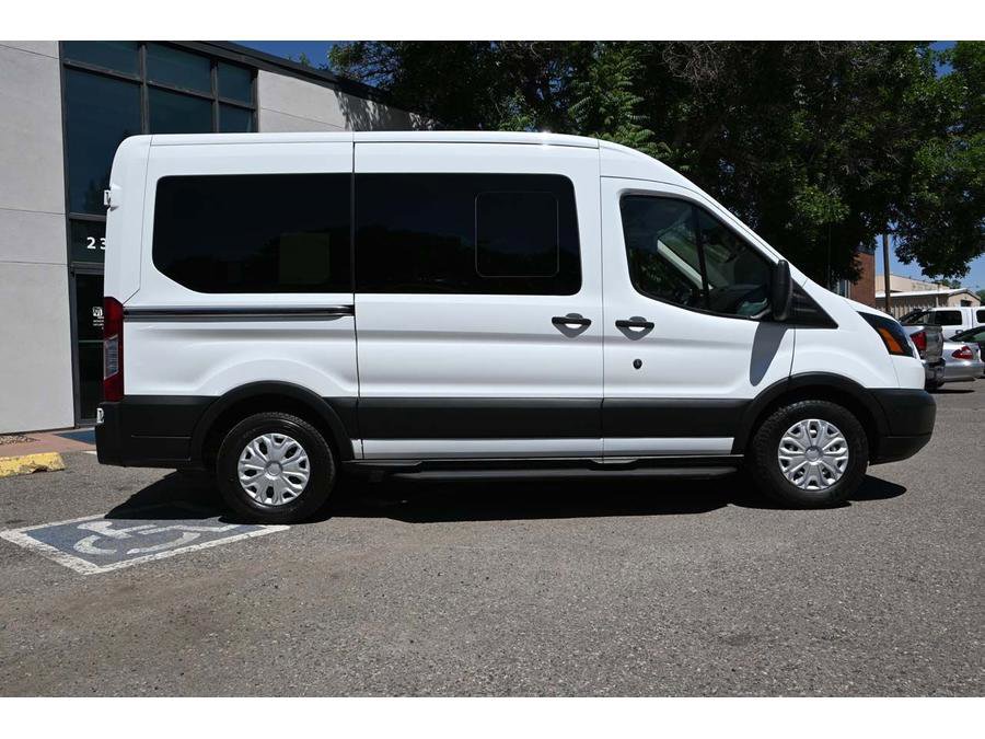 Used 2019 Ford Transit 150 XL image 5
