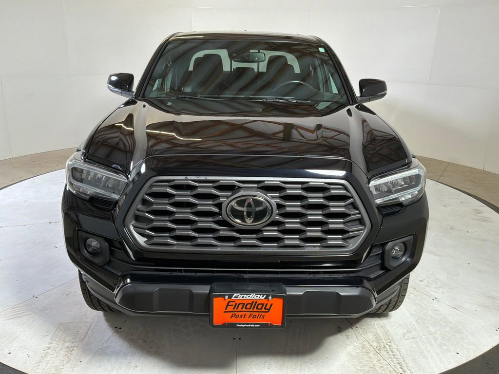 Used 2021 Toyota Tacoma TRD Off-Road w/ TRD Premium Off Road Package AWD/4WD image 2