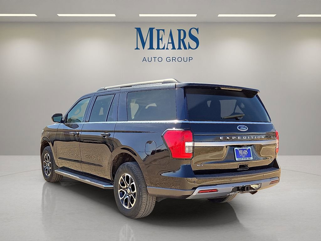 Used 2022 Ford Expedition Max XLT image 3