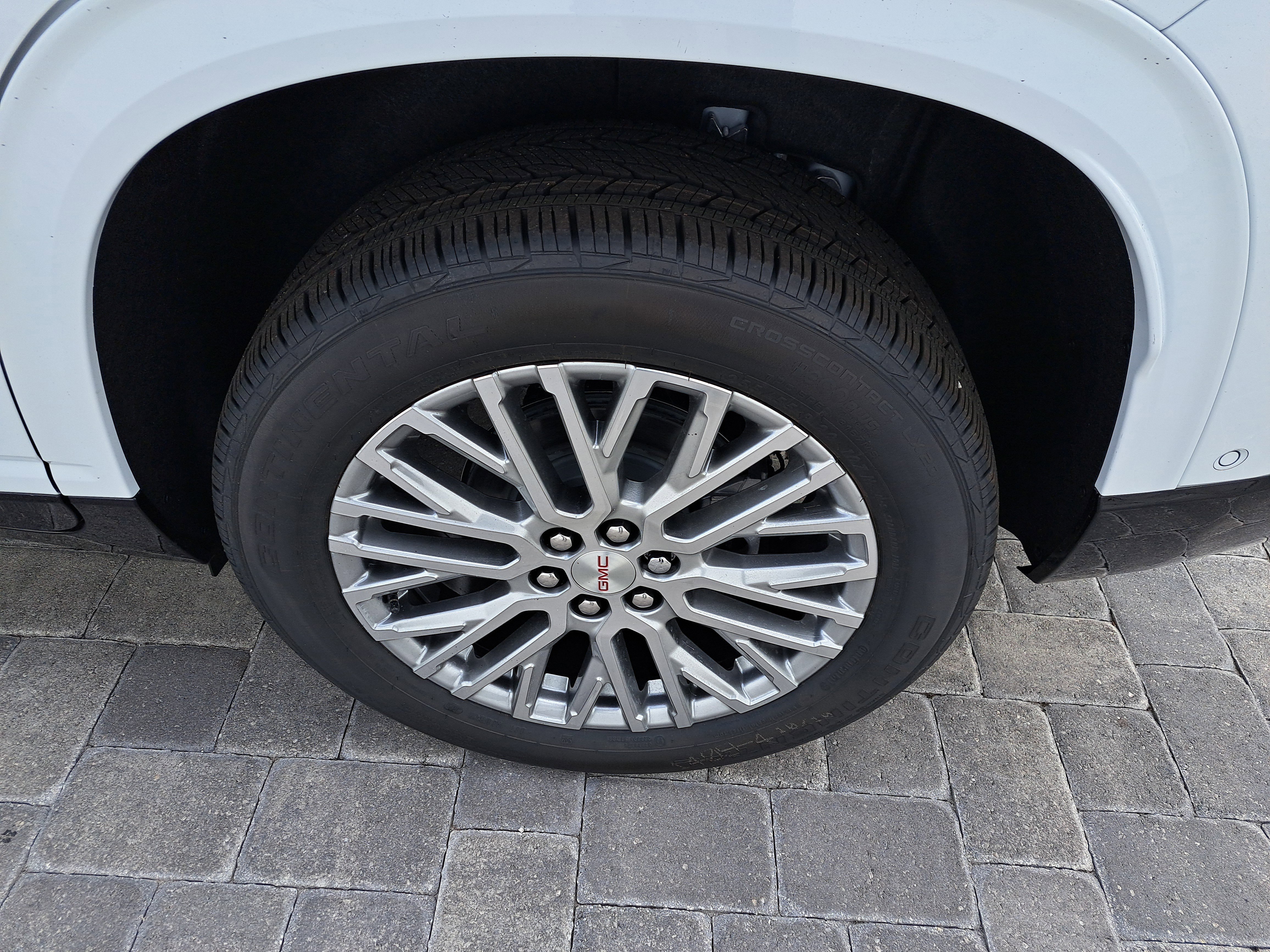 New 2026 GMC Acadia Denali w/ Super Cruise Package image 11