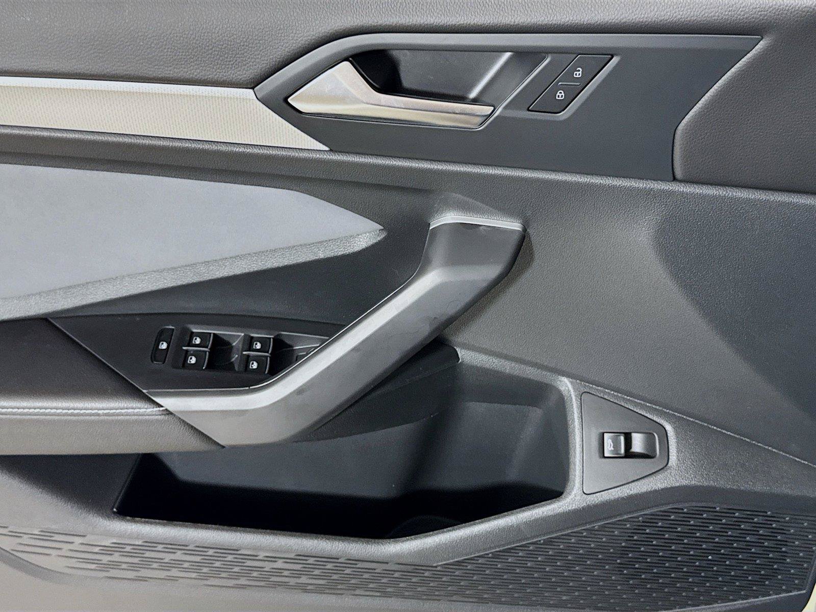 New 2026 Volkswagen Jetta SE FWD image 15