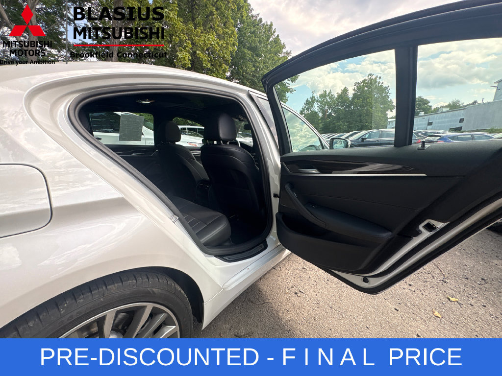 Used 2023 BMW 530i xDrive w/ Premium Package AWD/4WD image 25