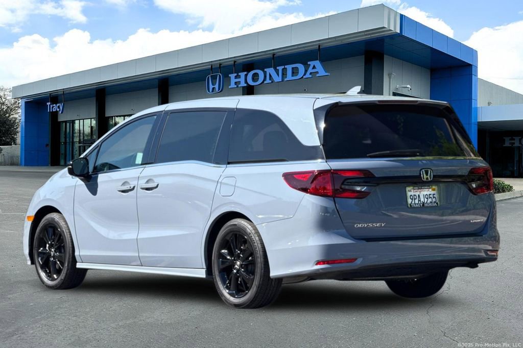 Certified 2024 Honda Odyssey Sport image 10