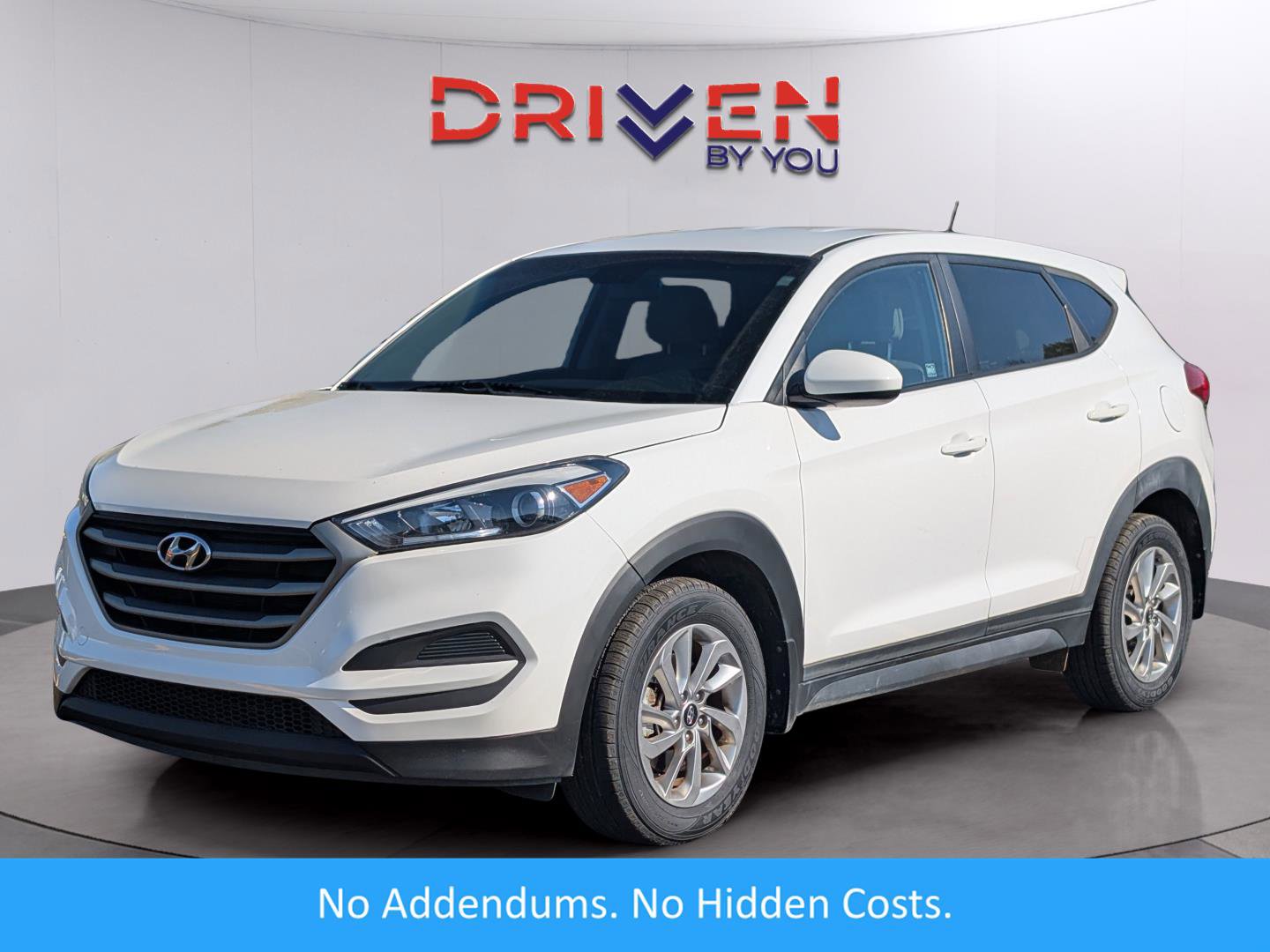 Used 2016 Hyundai Tucson SE image 1