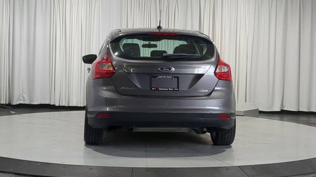 Used 2014 Ford Focus Titanium FWD image 9