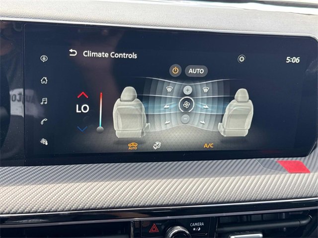 New 2025 Nissan Kicks SR image 30