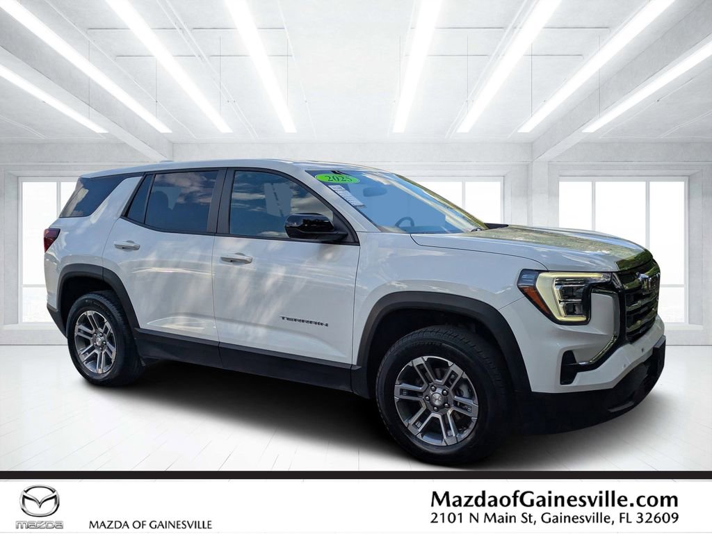 Used 2025 GMC Terrain Elevation image 1