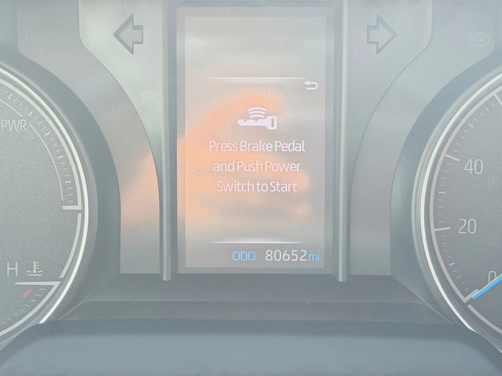 Used 2021 Toyota Venza LE image 23