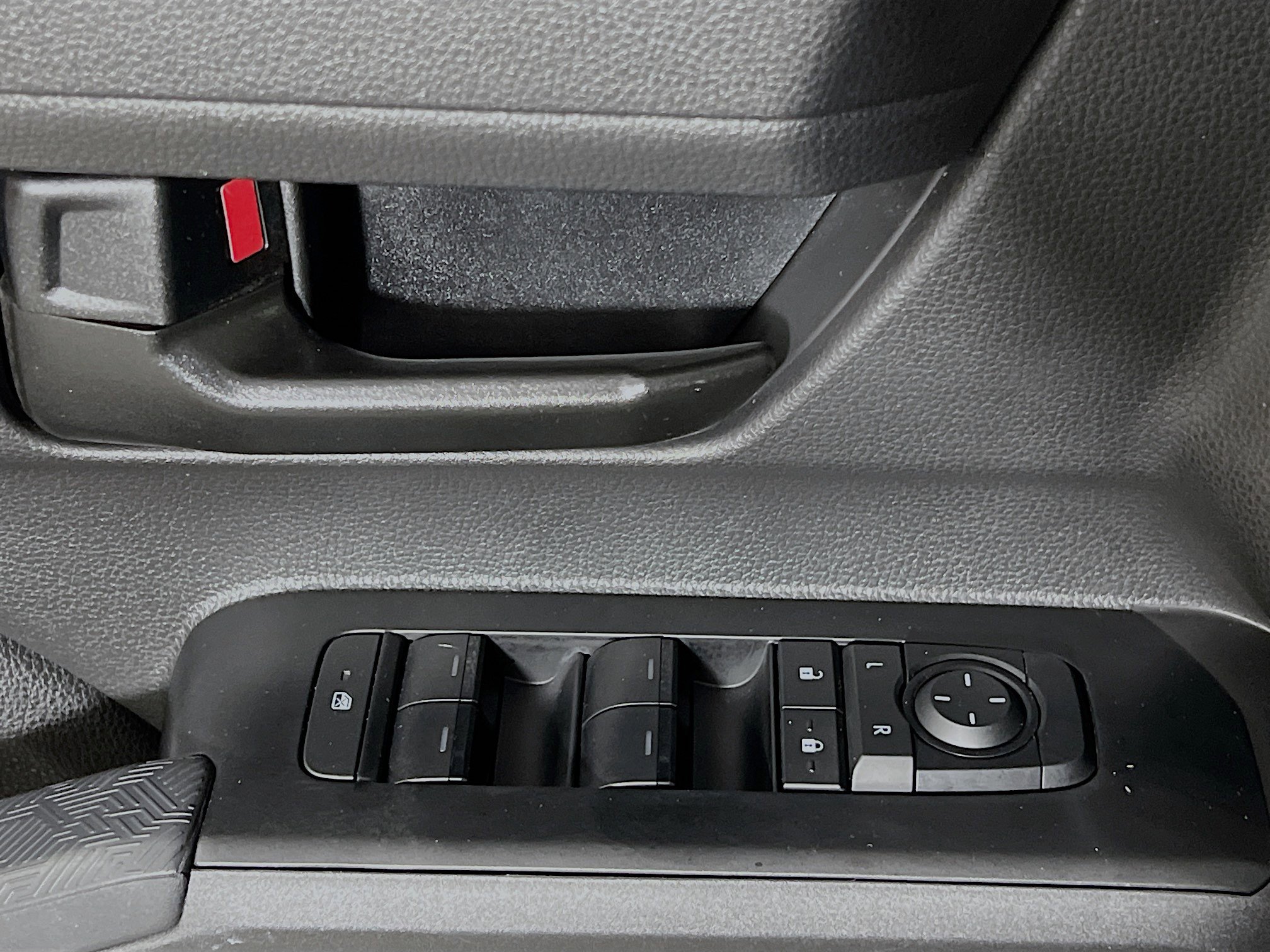 Used 2026 Toyota Tacoma SR5 AWD/4WD image 17