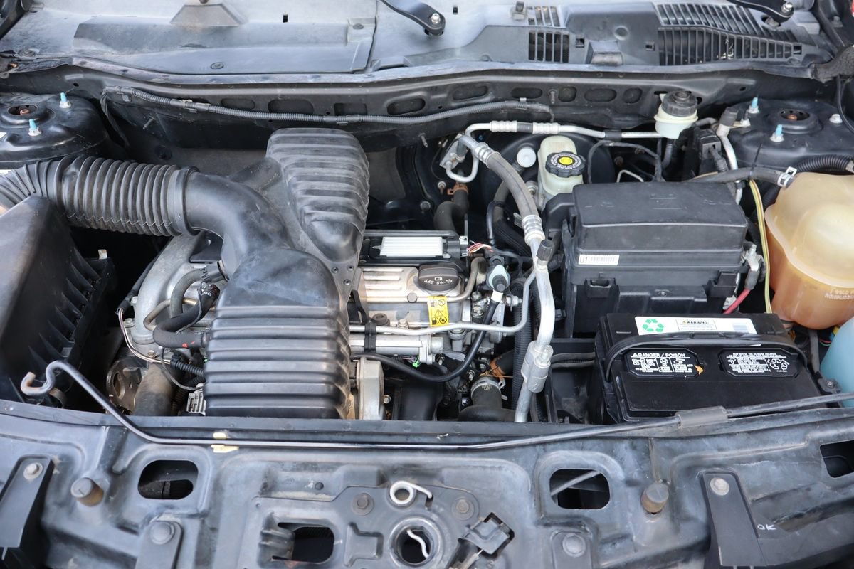 Used 2005 Saturn Vue 2WD w/ Sport Plus Pkg image 36