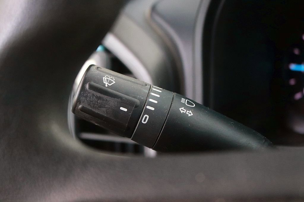 Used 2022 Ford F250 XL w/ Power Equipment Group image 21