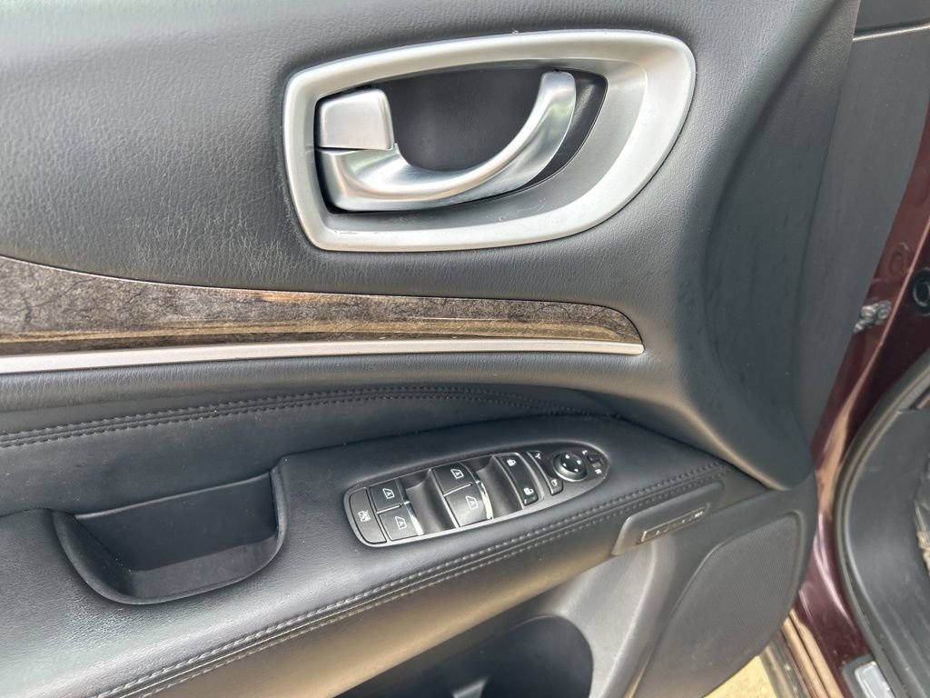 Used 2015 INFINITI QX60 AWD w/ Premium Package image 11