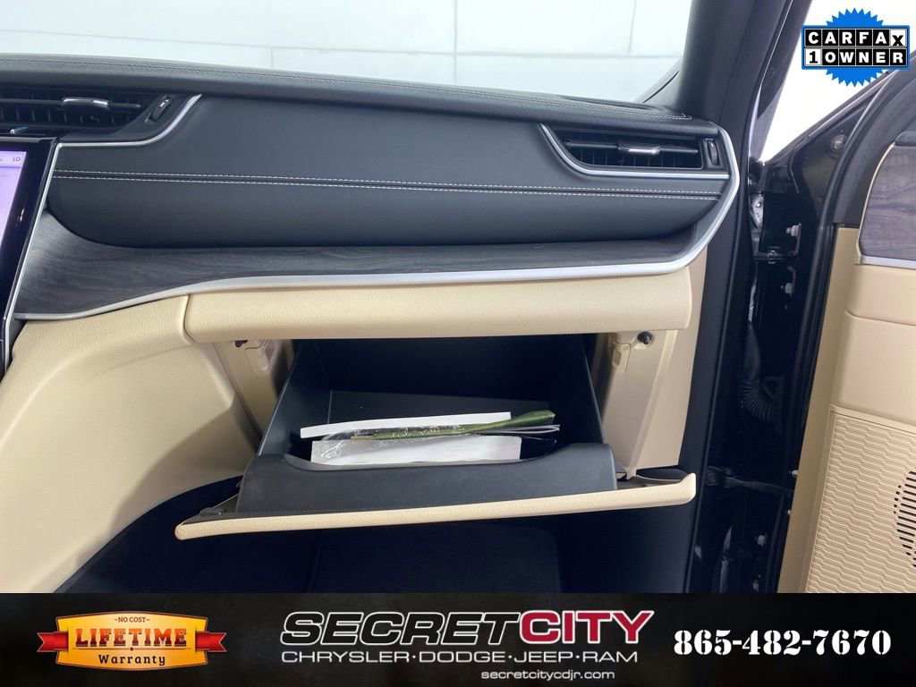 Used 2023 Jeep Grand Cherokee L Limited w/ Luxury Tech Group II image 33