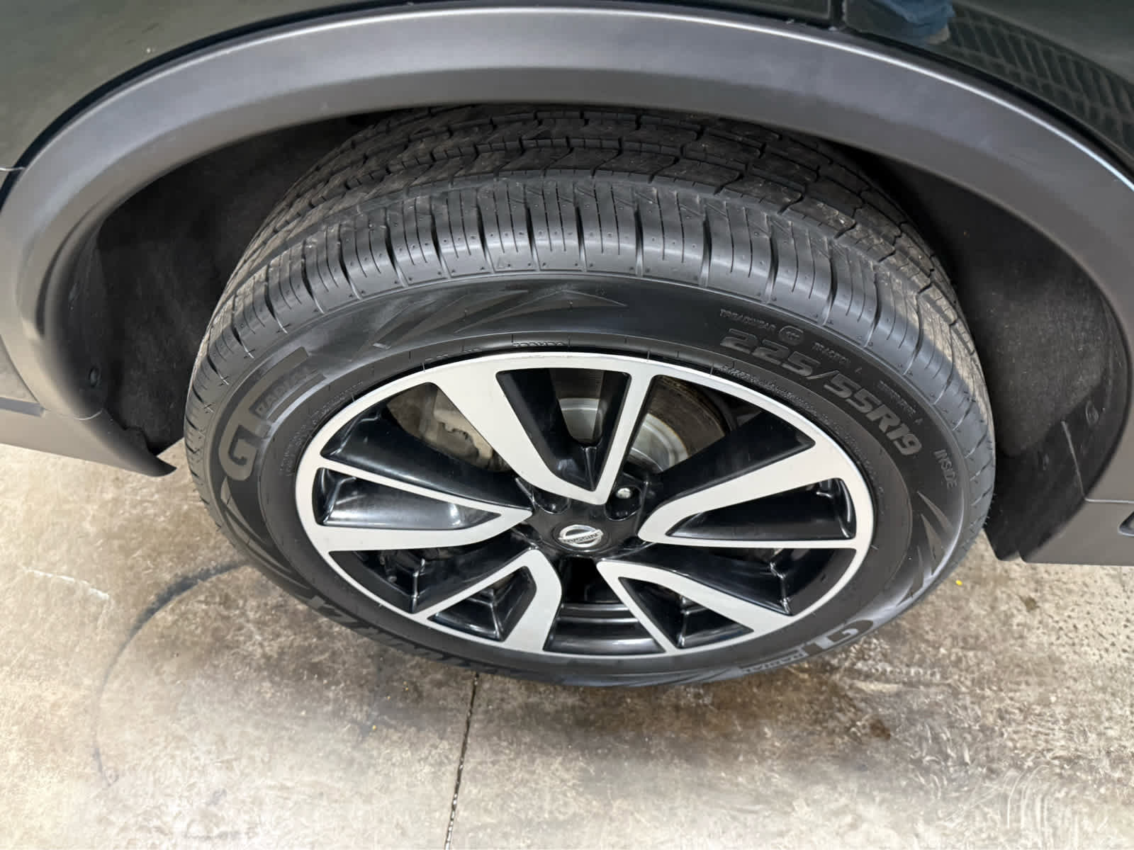 Used 2020 Nissan Rogue SL AWD/4WD image 32