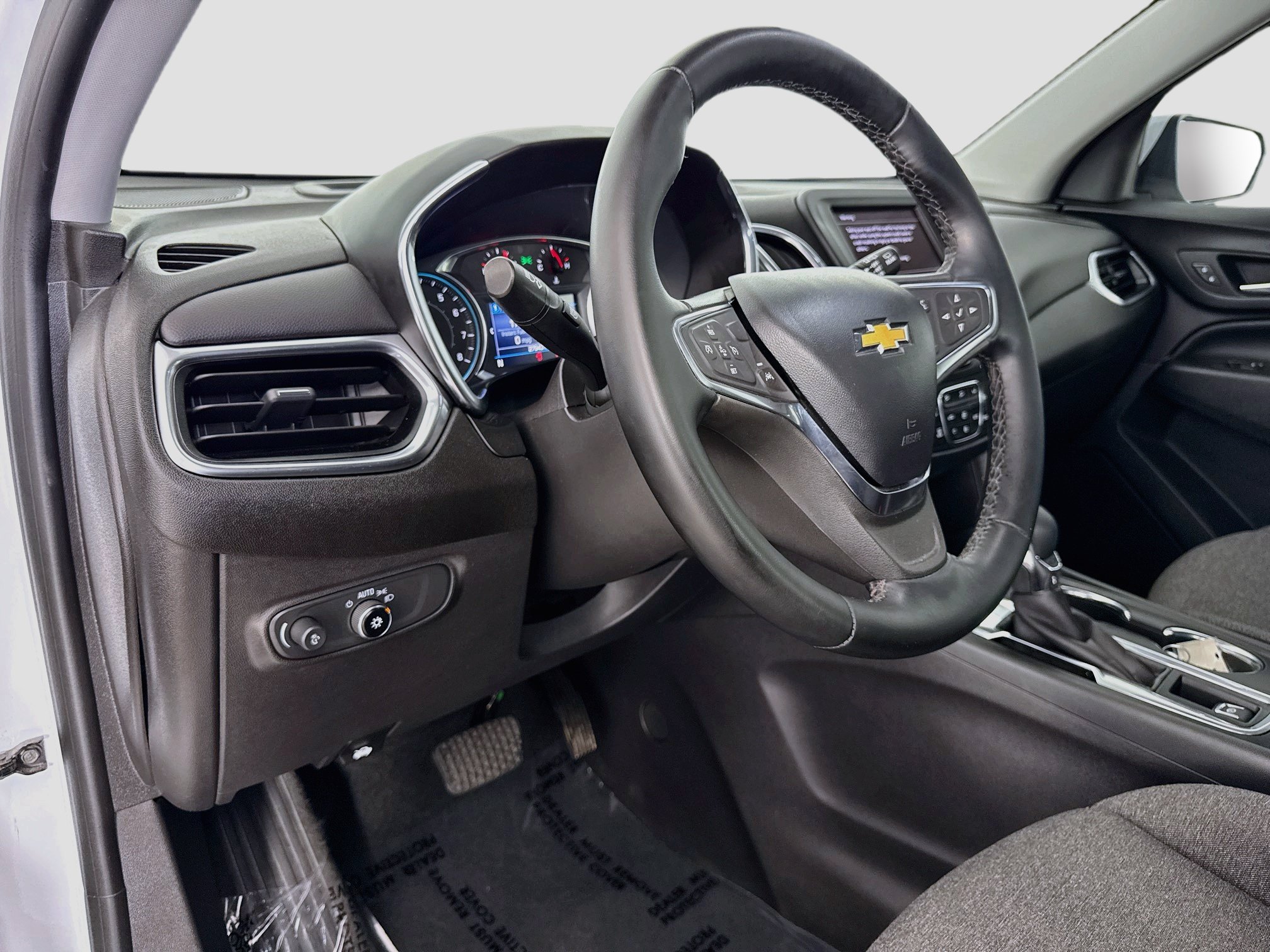 Used 2023 Chevrolet Equinox LT FWD image 11