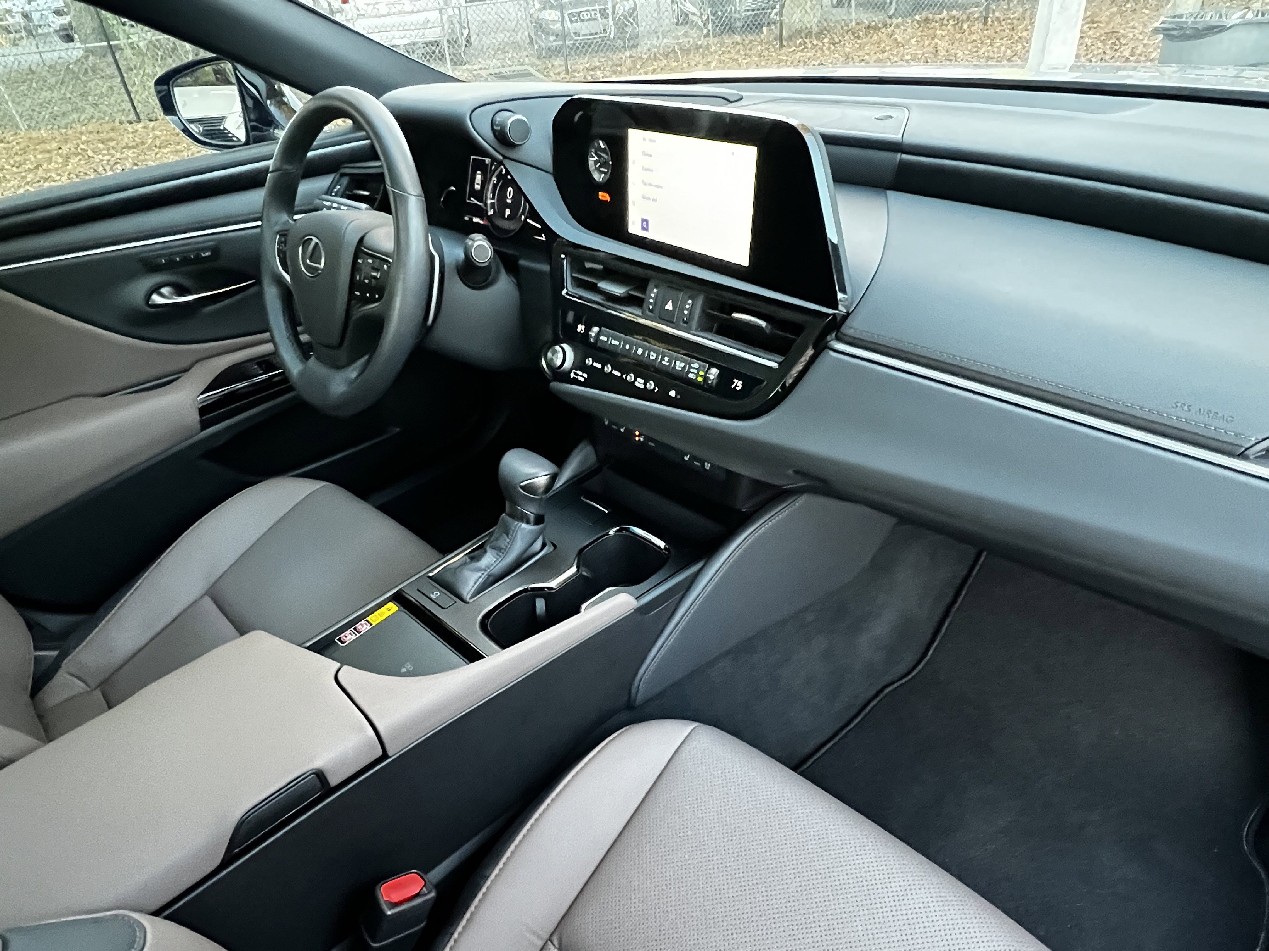 Used 2024 Lexus ES 350 w/ Premium Package image 47