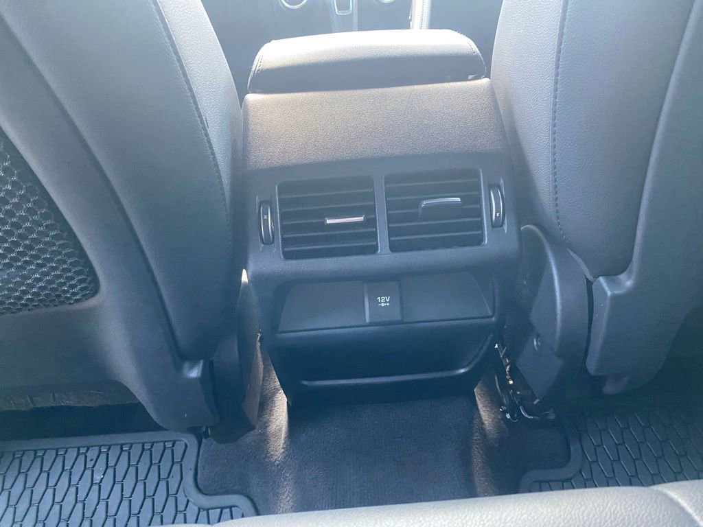 Used 2019 Jaguar E-PACE S image 31