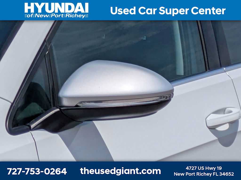 Used 2017 Volkswagen Golf Alltrack SE AWD/4WD image 11