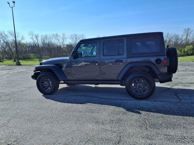 Used 2025 Jeep Wrangler Sport S image 34