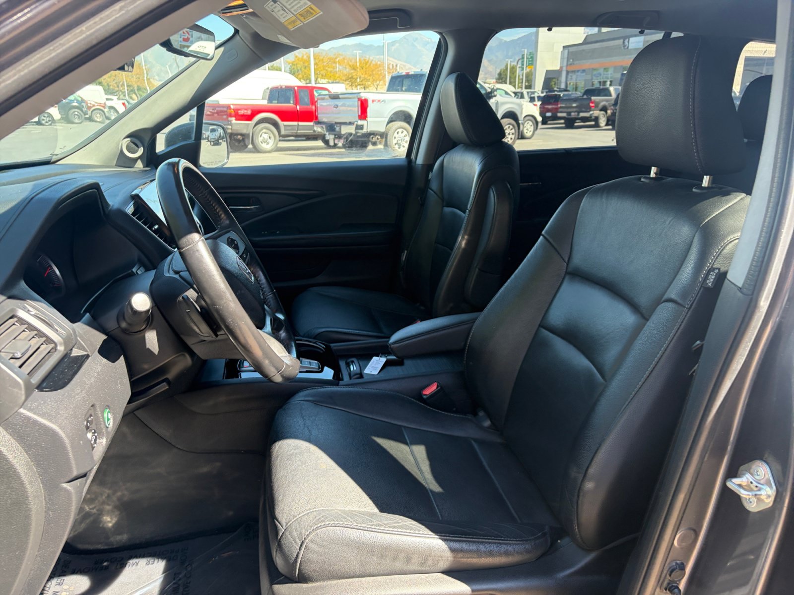 Used 2019 Honda Pilot Touring image 16