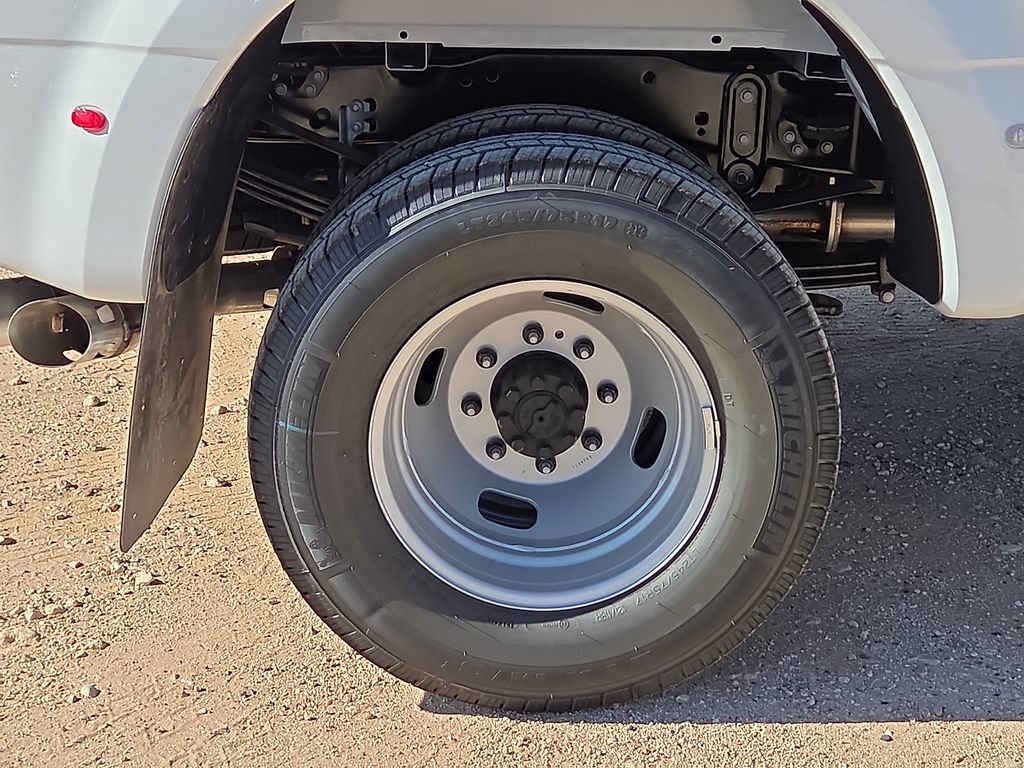 New 2026 Ford F350 XL AWD/4WD image 13
