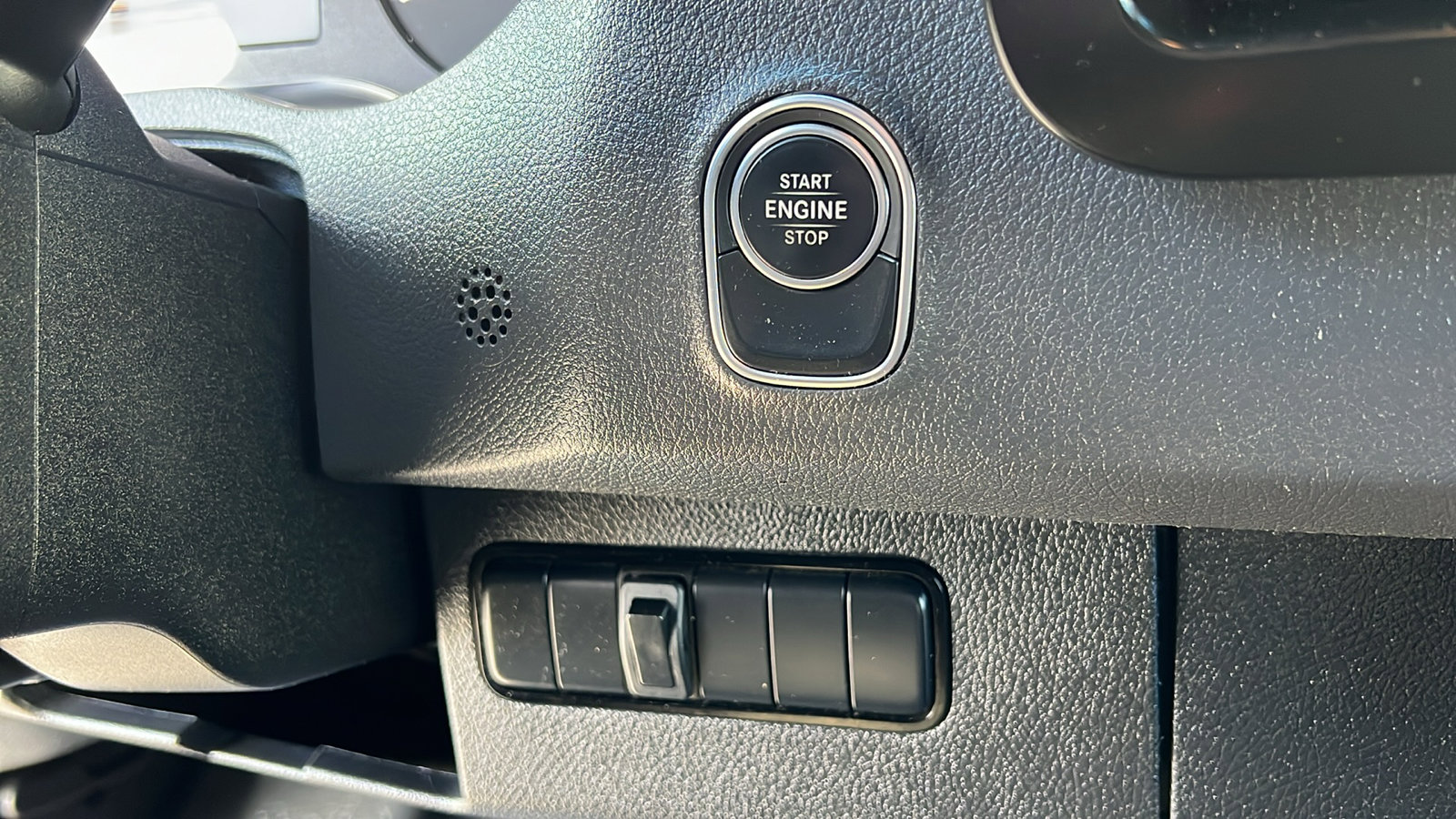 Used 2019 Mercedes-Benz Sprinter 144 image 20