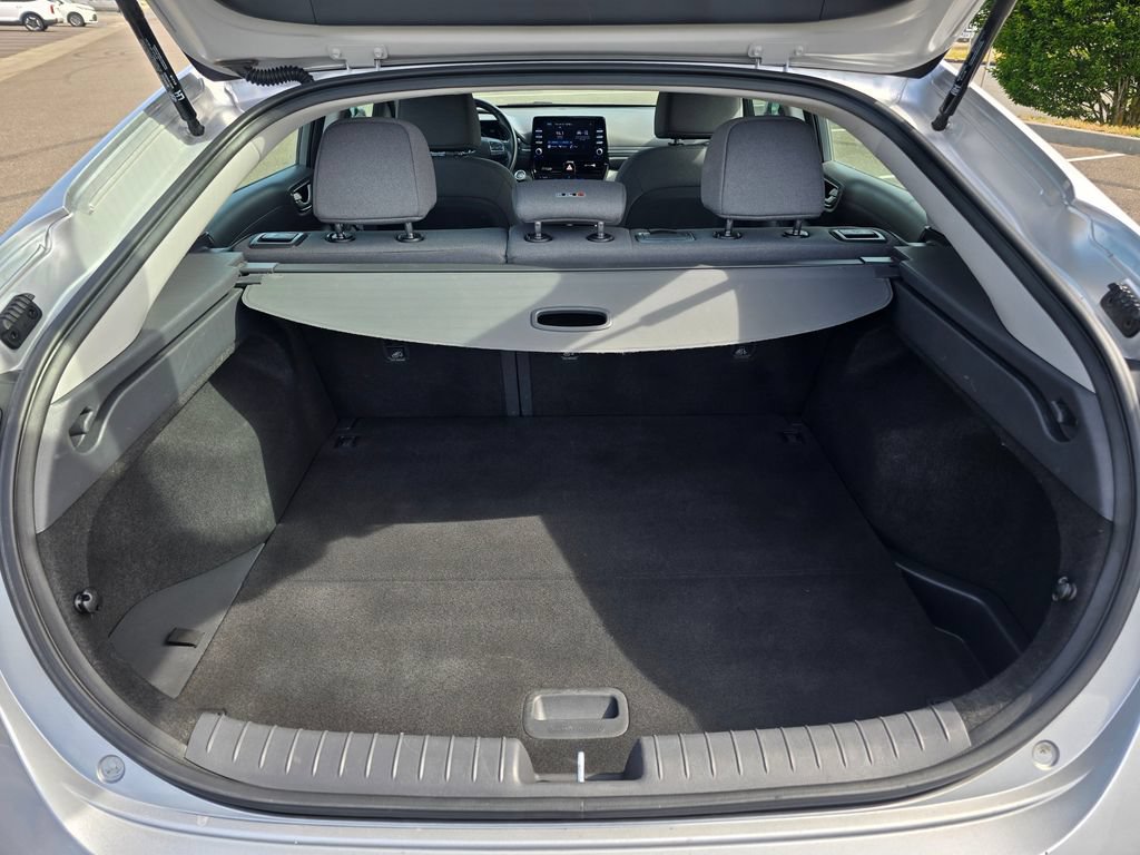 Used 2022 Hyundai Ioniq SE FWD image 18