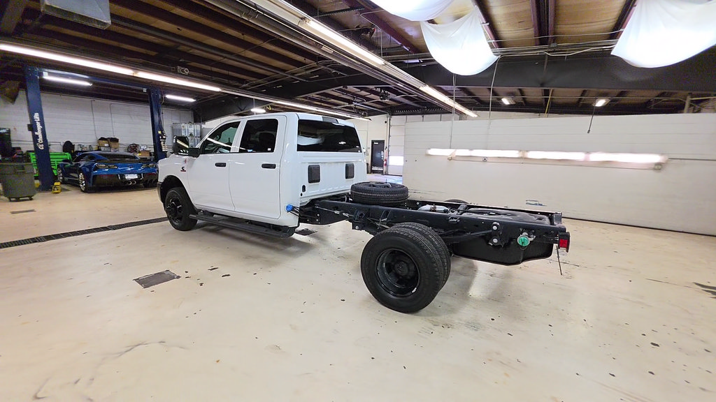 New 2026 RAM 3500 Tradesman AWD/4WD image 7
