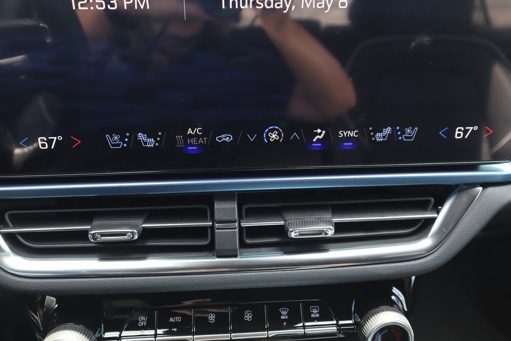 New 2025 Chevrolet Equinox EV LT w/ Convenience Package II image 7