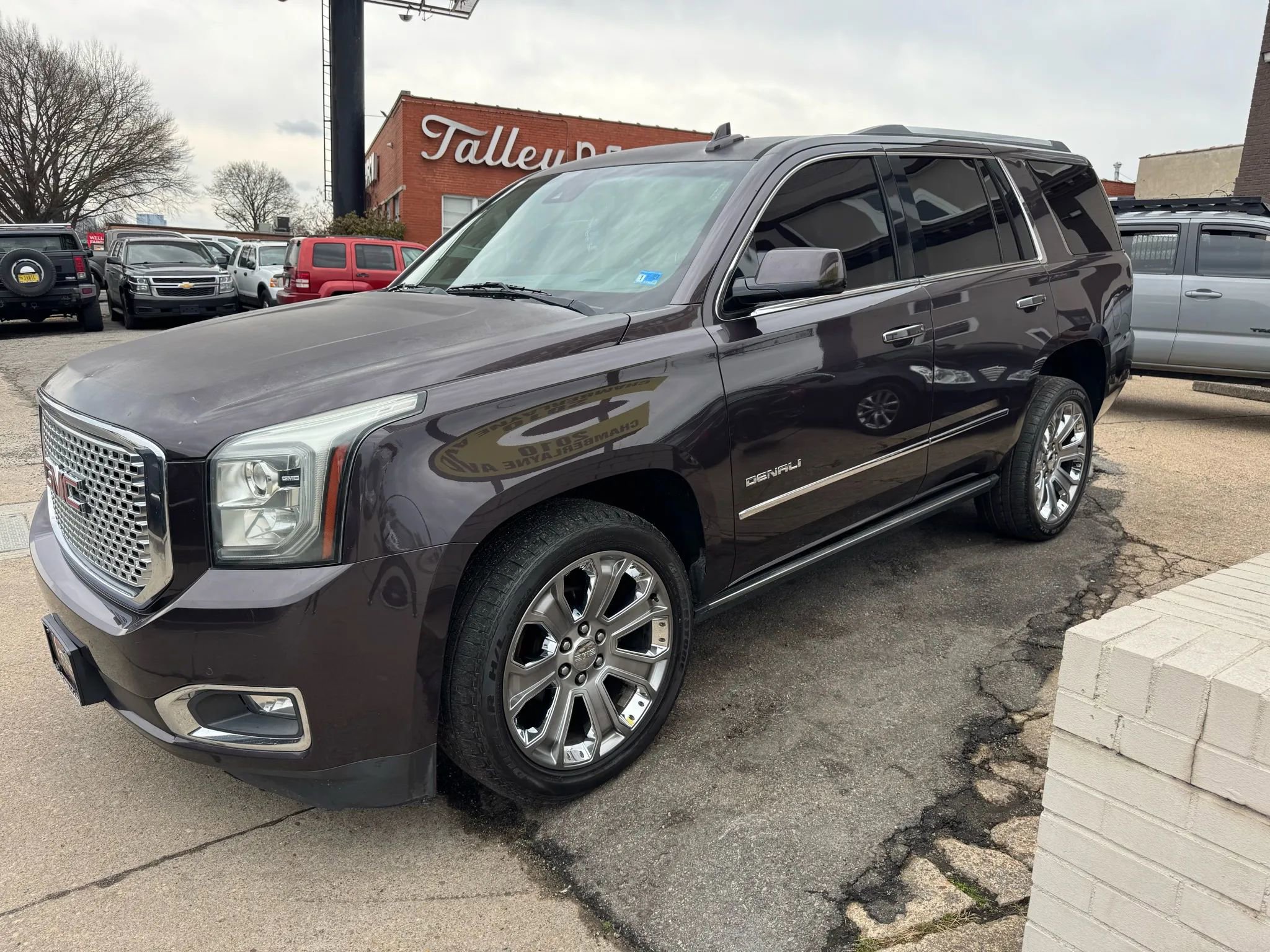 Used 2015 GMC Yukon Denali w/ Open Road Package image 7
