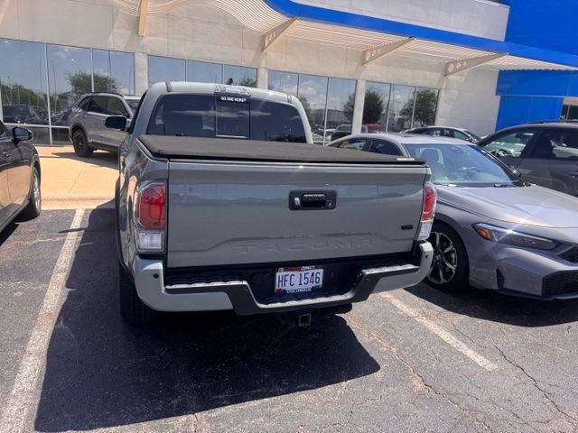 Used 2022 Toyota Tacoma TRD Off-Road w/ Technology Package AWD/4WD image 2