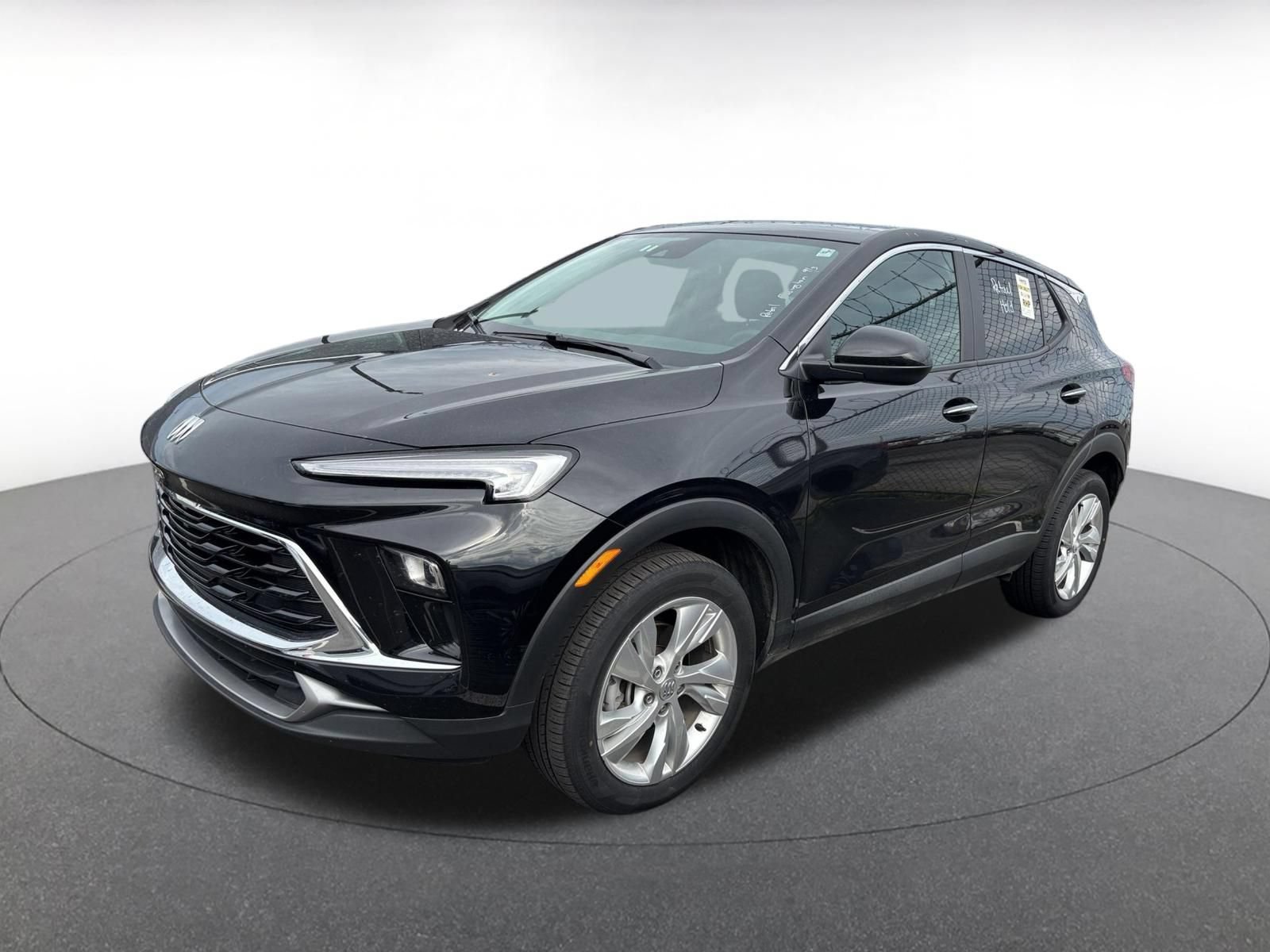 Used 2025 Buick Encore GX Preferred AWD/4WD image 4