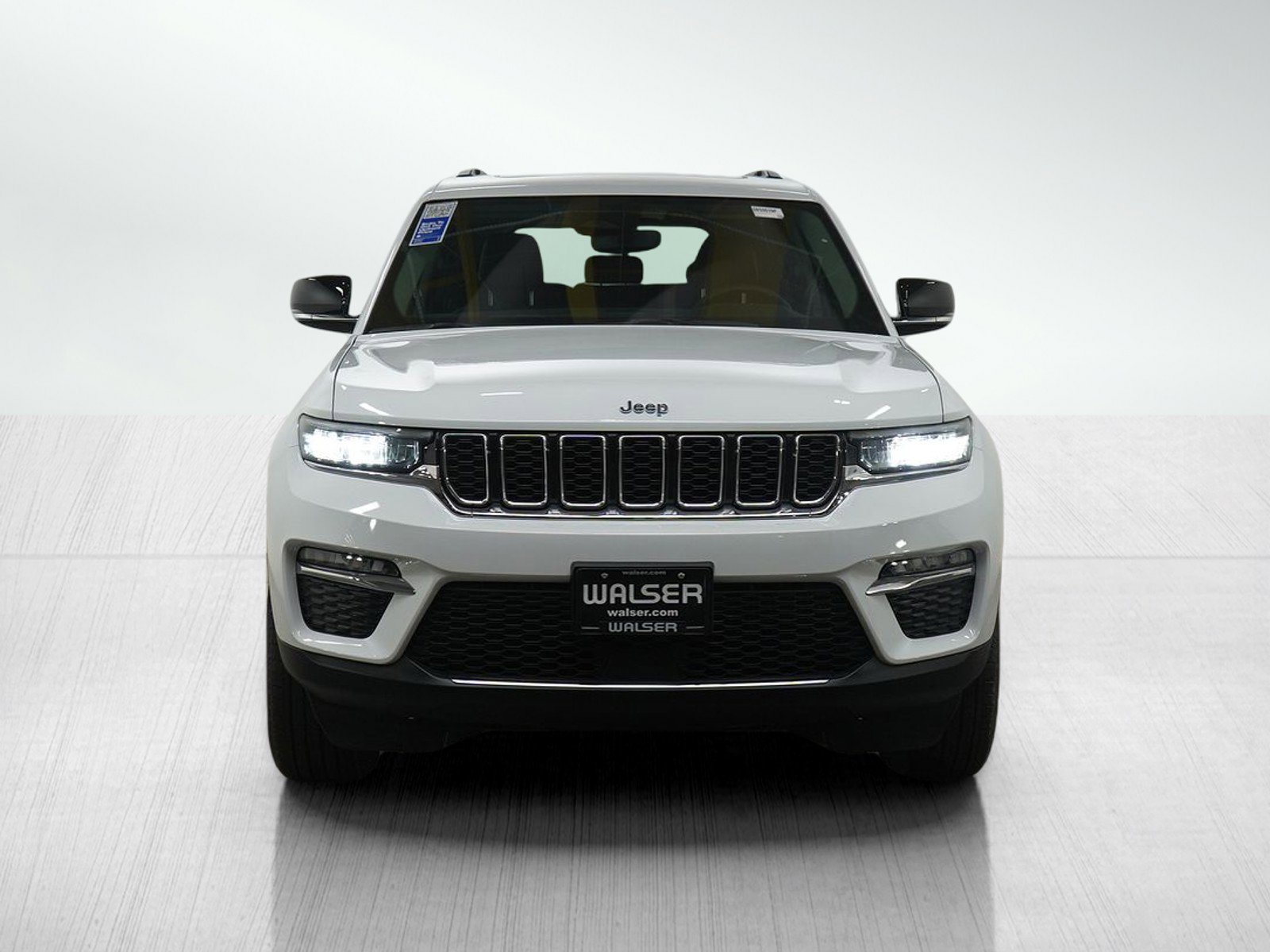 Used 2023 Jeep Grand Cherokee 4WD 4xe image 8