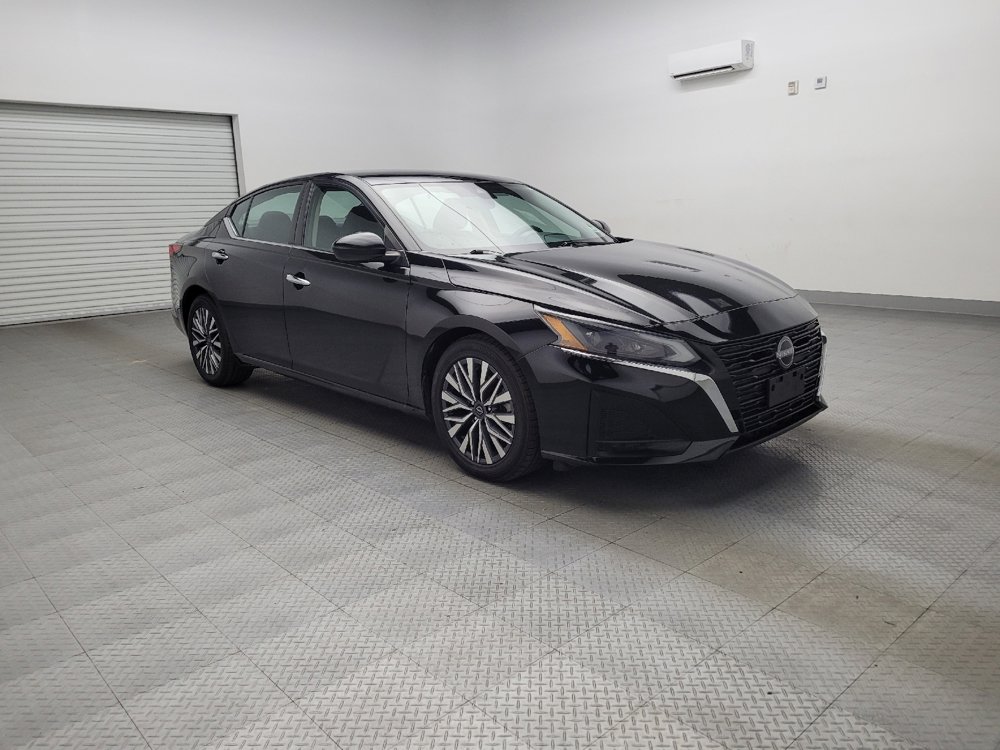 Used 2023 Nissan Altima 2.5 SV image 13