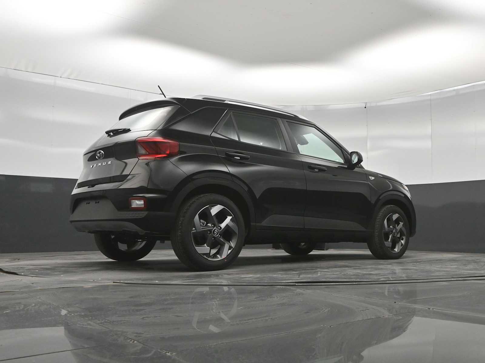 New 2026 Hyundai Venue SEL FWD image 37