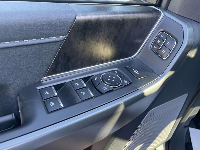 New 2026 Ford F250 Lariat w/ Black Appearance Package image 14