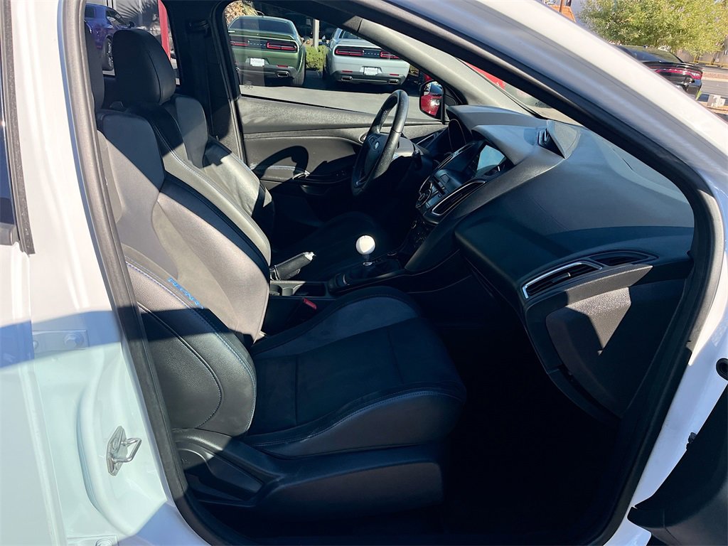 Used 2017 Ford Focus RS image 29