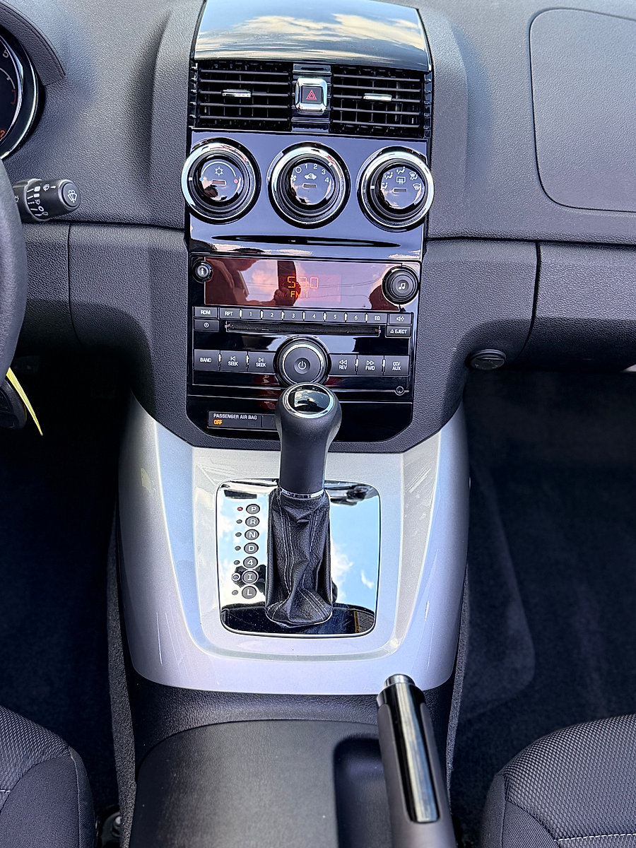 Used 2007 Saturn Sky RWD image 19