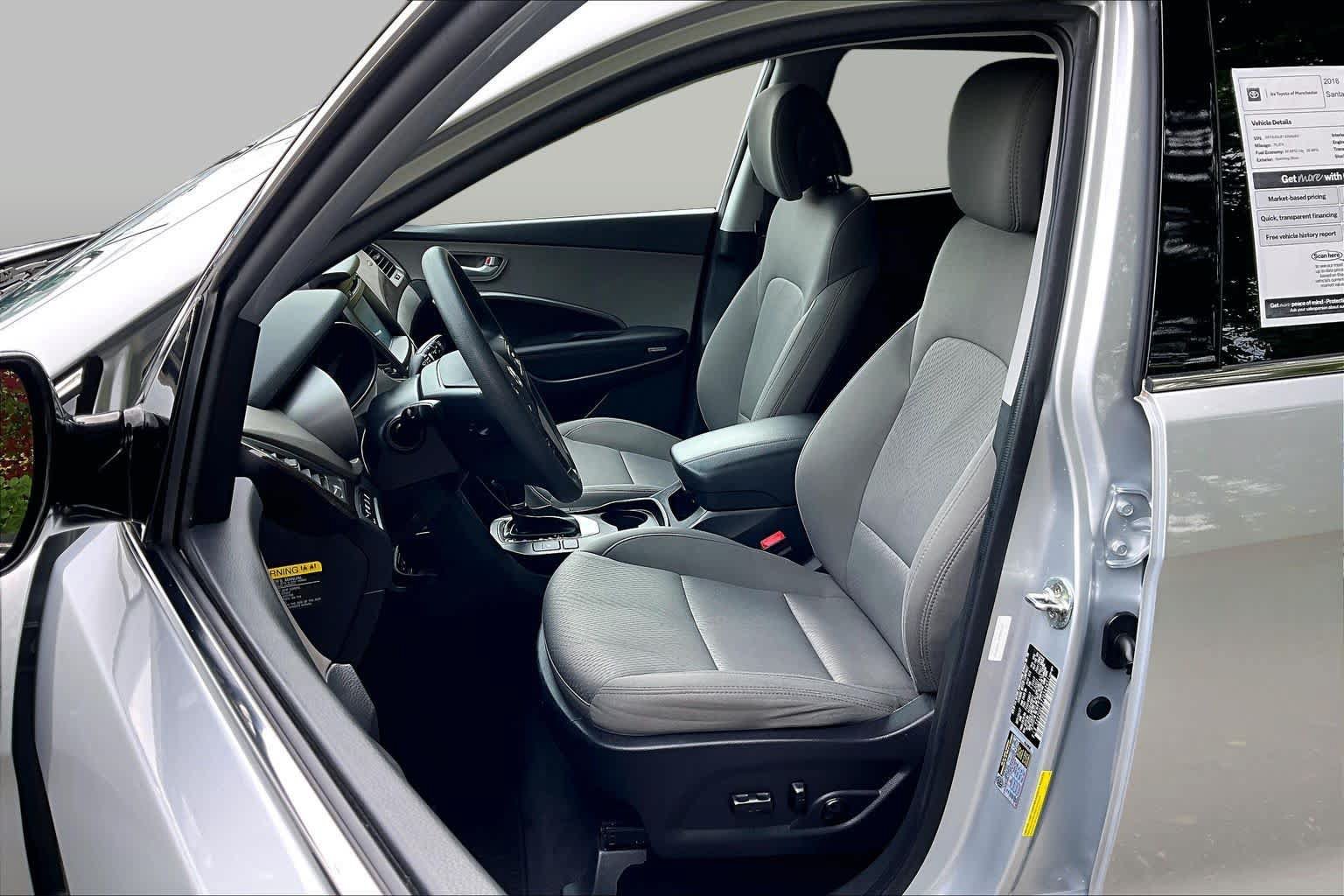 Used 2018 Hyundai Santa Fe Sport w/ 2.4L Value Package 02 AWD/4WD image 9