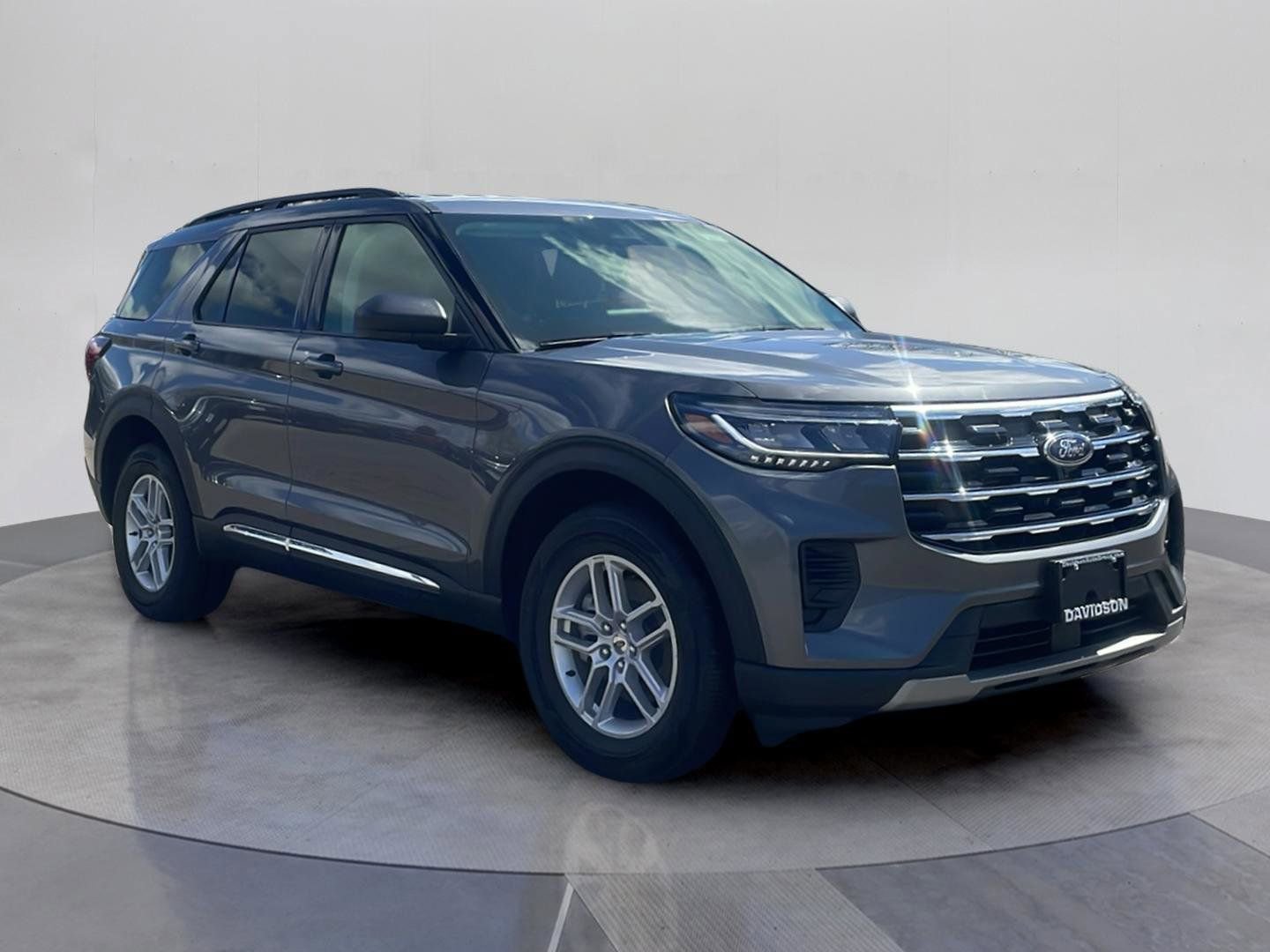 Used 2025 Ford Explorer Active image 9