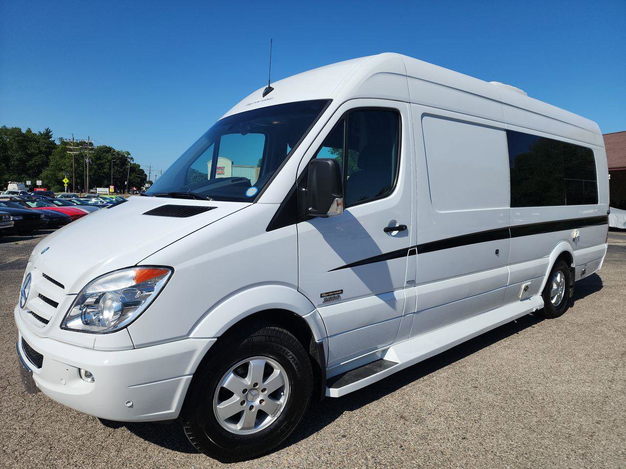 Used 2011 Mercedes-Benz Sprinter 2500 image 1