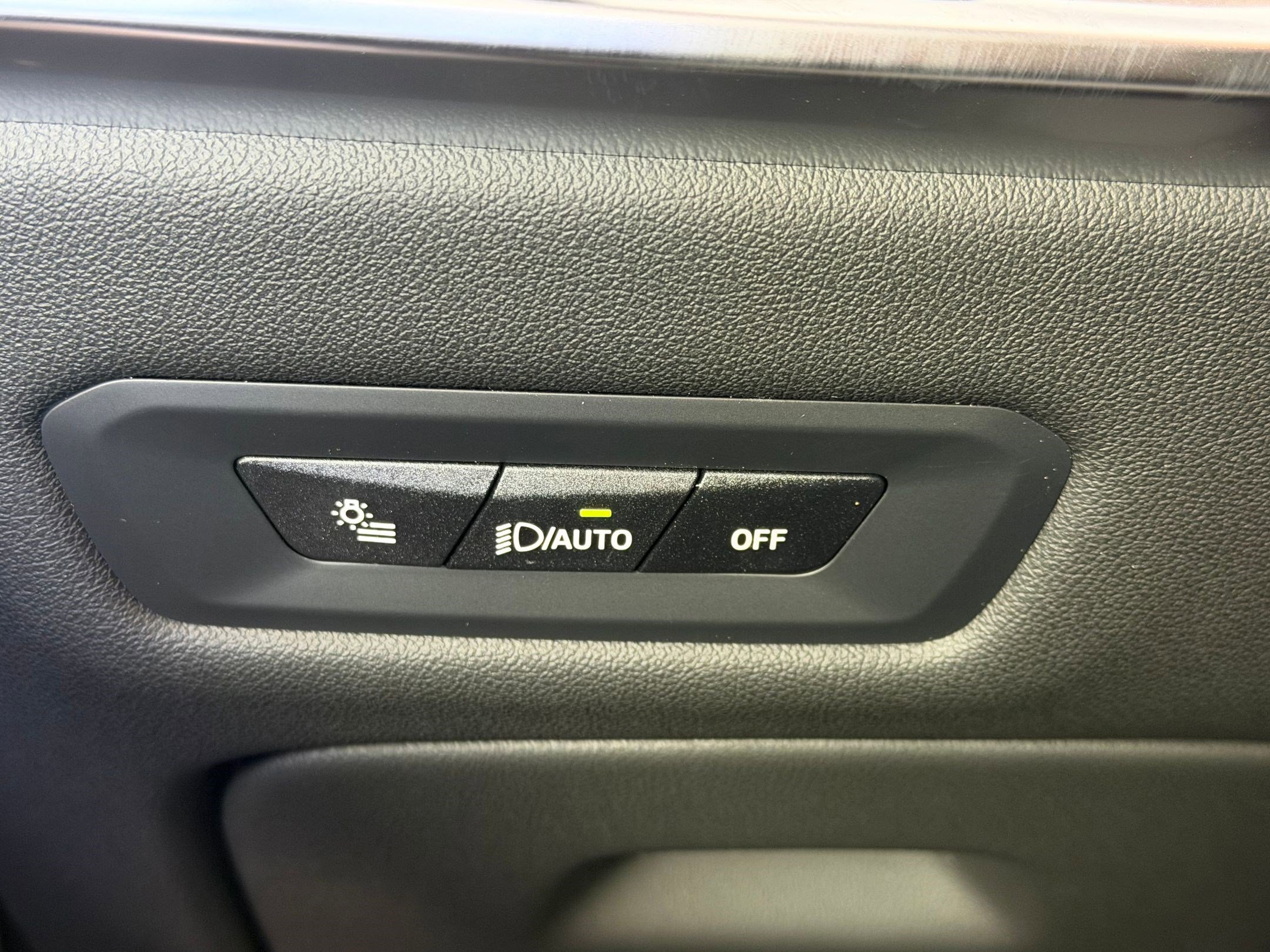 New 2026 BMW X5 xDrive50e image 17