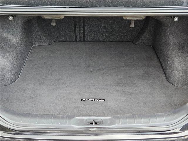 Used 2020 Nissan Altima 2.0 Platinum FWD image 6