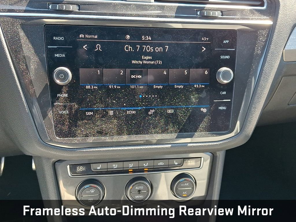 Used 2021 Volkswagen Tiguan SE R-Line w/ 3rd Row Seat Package image 16