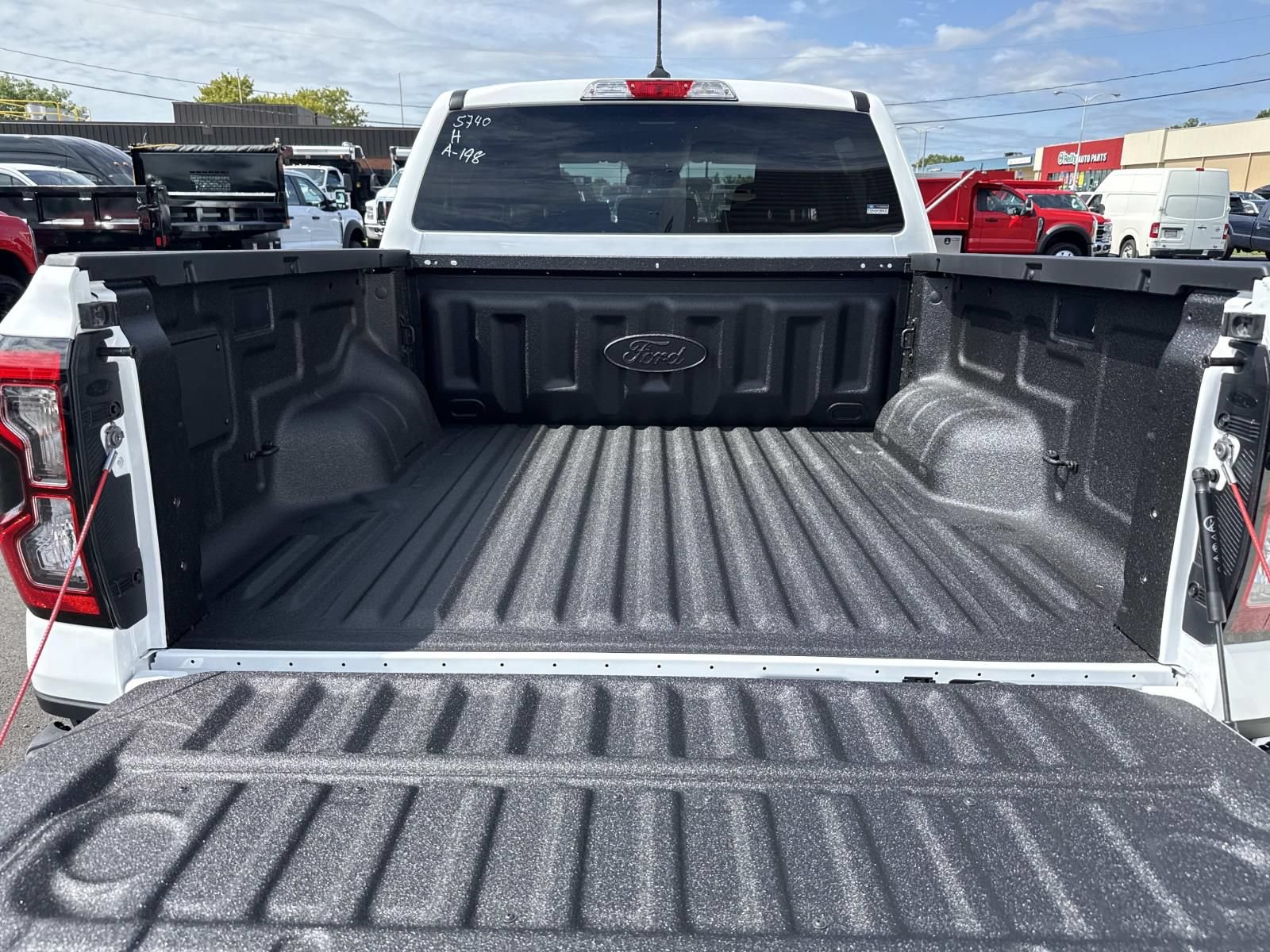 New 2026 Ford Ranger XLT w/ FX4 Off-Road Package AWD/4WD image 12