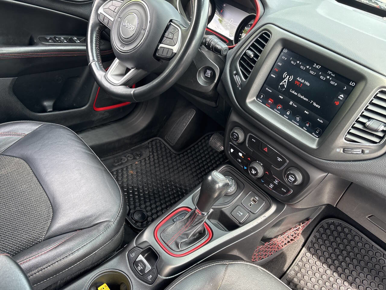 Used 2018 Jeep Compass Trailhawk w/ Navigation Group AWD/4WD image 9