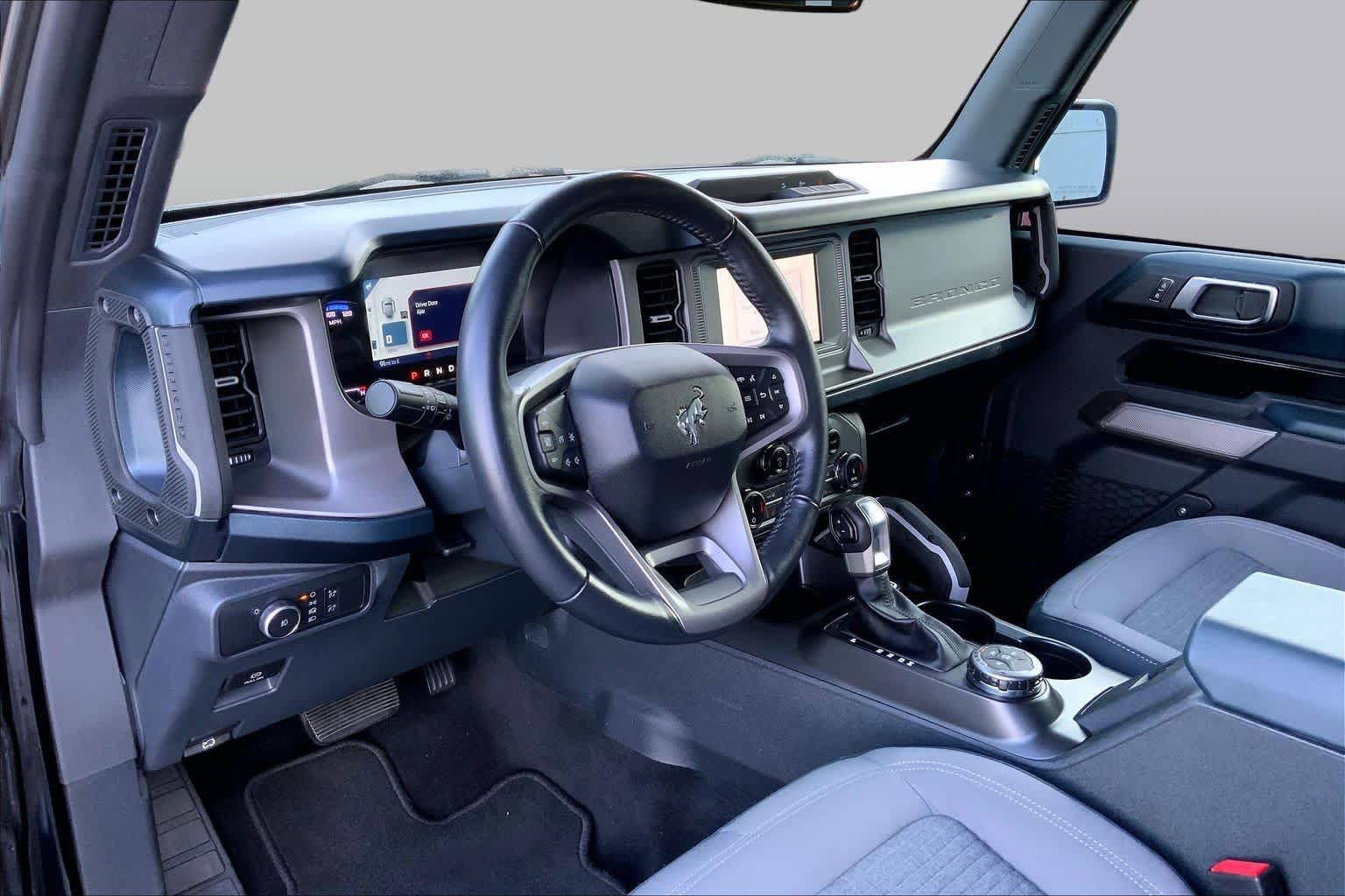 Used 2022 Ford Bronco Outer Banks AWD/4WD image 15