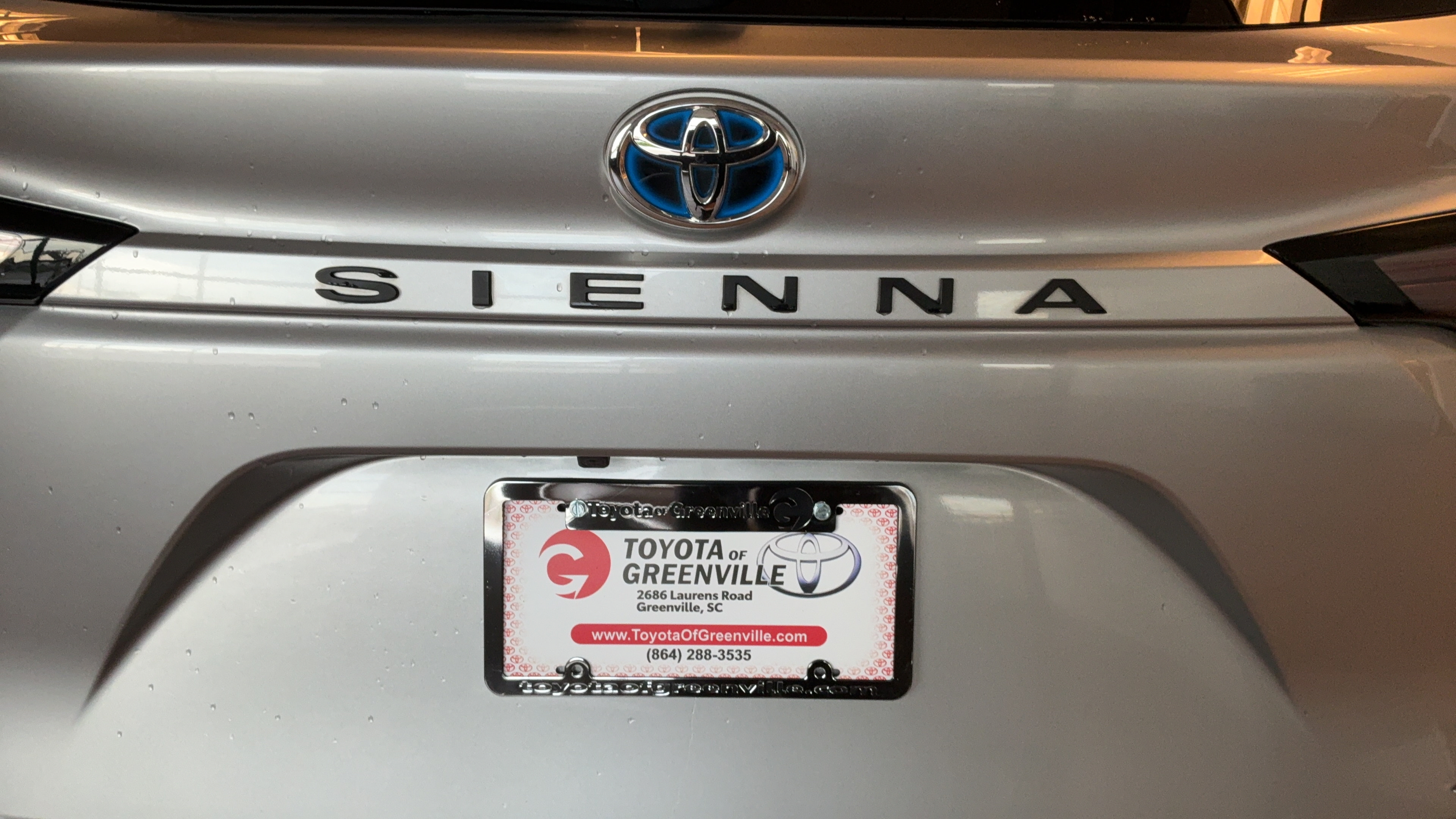 Certified 2025 Toyota Sienna XLE FWD image 47