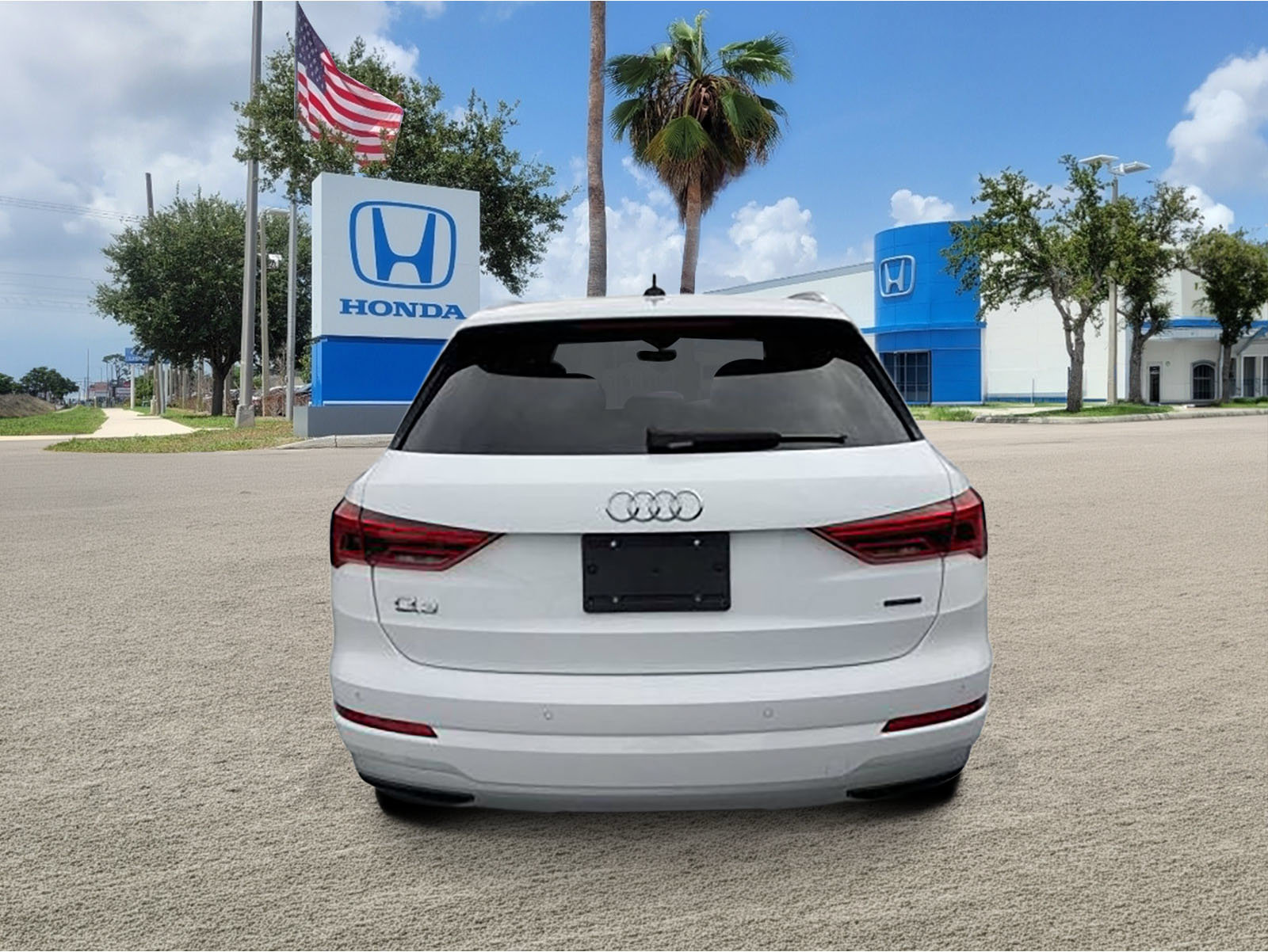 Used 2023 Audi Q3 2.0T Premium AWD/4WD image 5